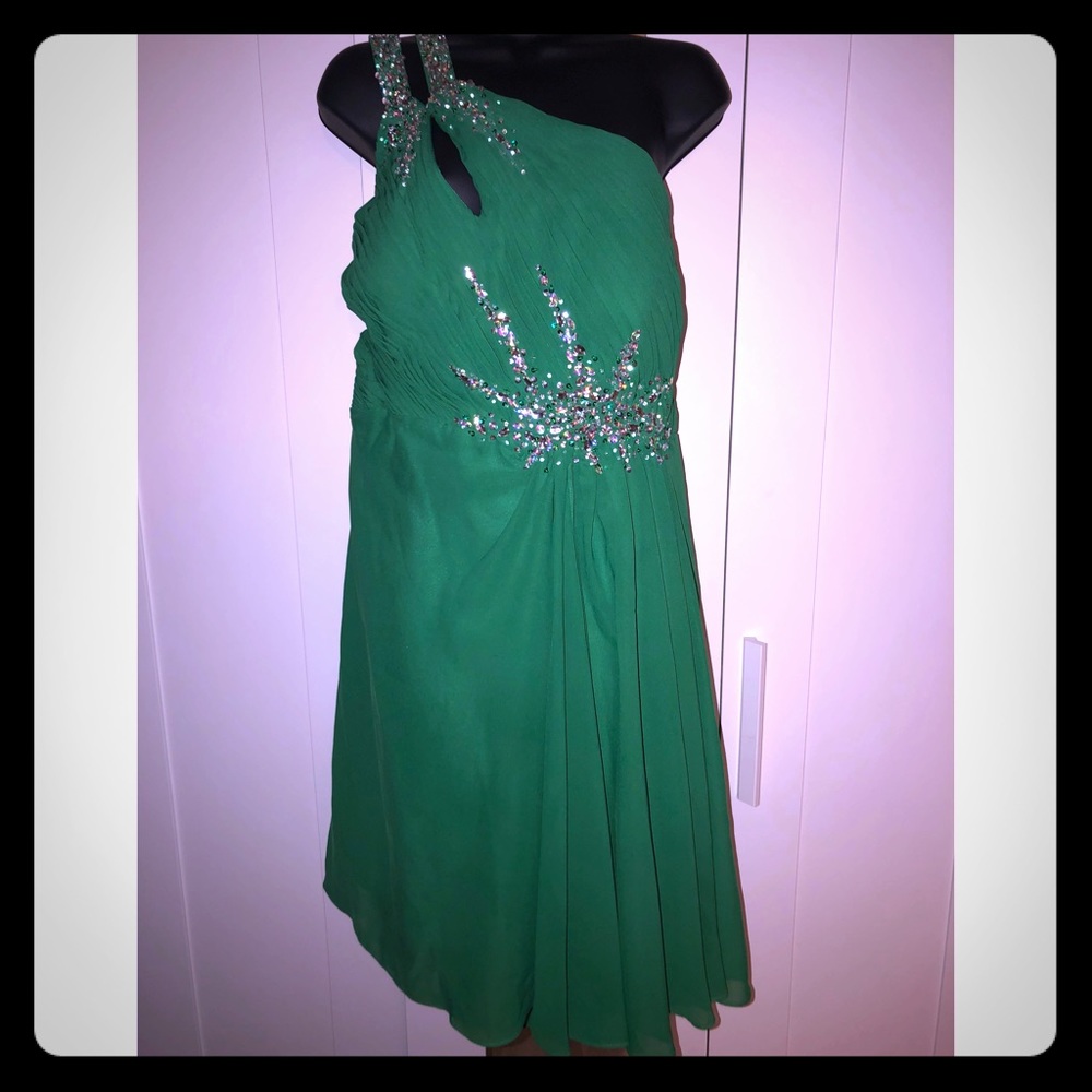 Emerald green chiffon looking like money prom gown